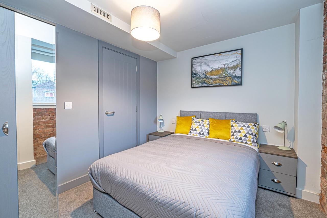 Carriage Works In Preston Apartment *