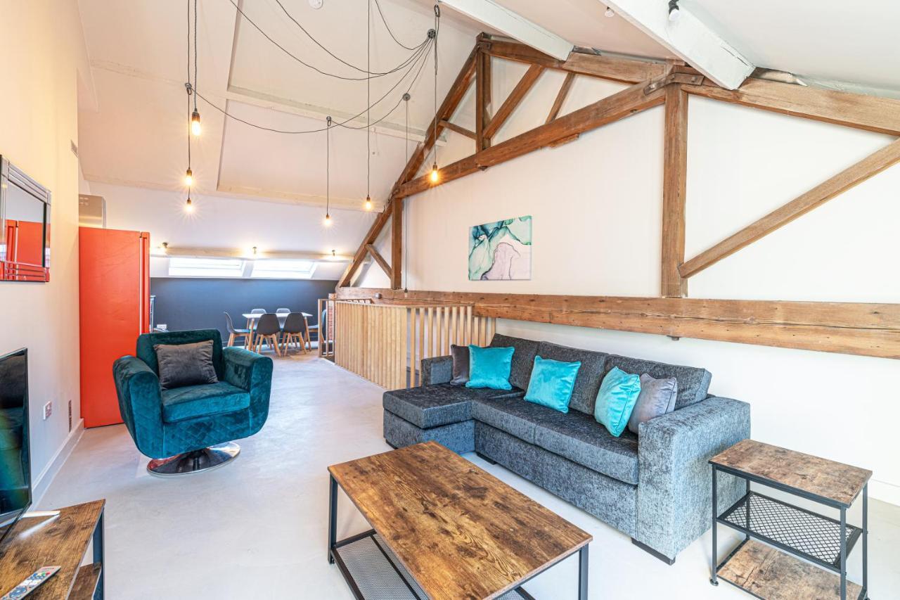 Carriage Works In Preston Apartment *